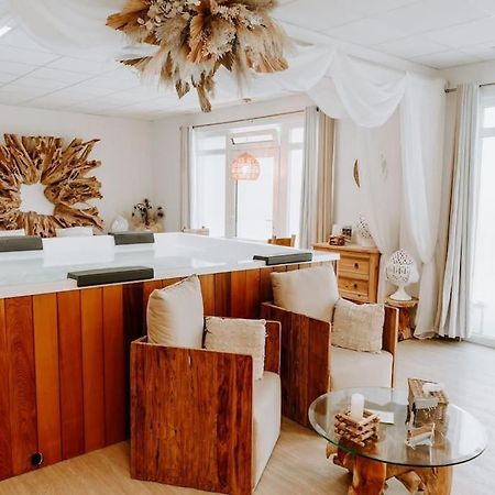 Suite De Charme Avec Jacuzzi Et Cabine Infrarouge Tubize Eksteriør bilde